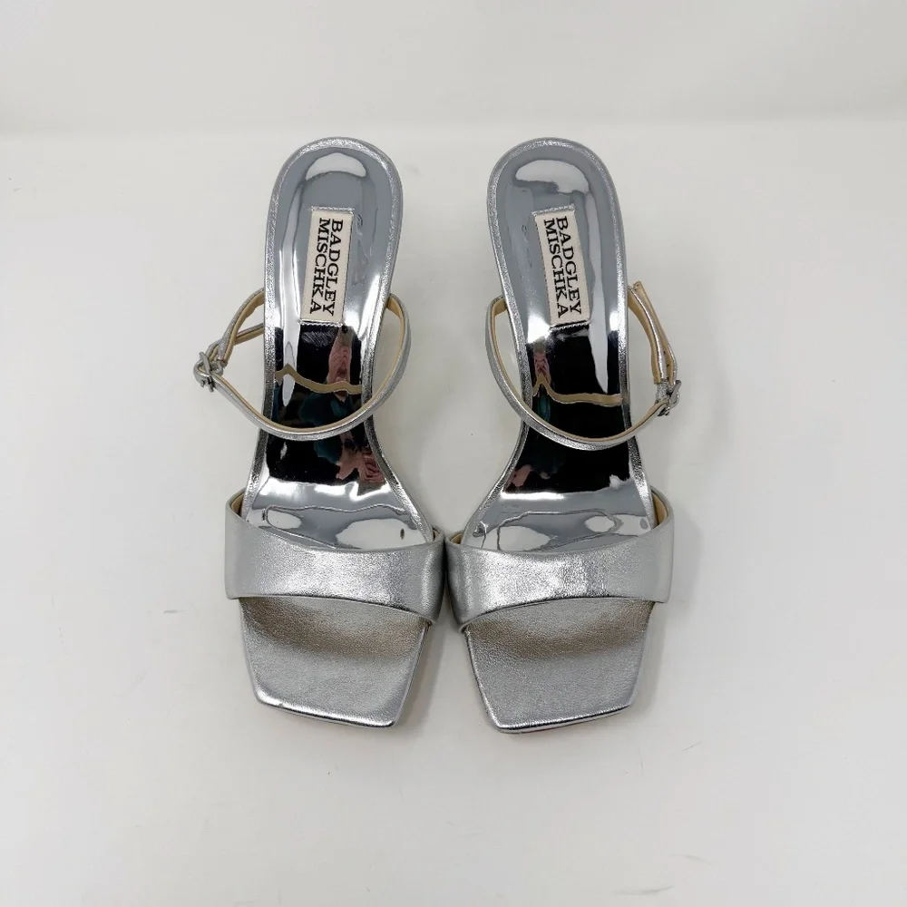 New Badgley Mischka Luna Mule With Sculptural Wedge Silver Love Sz 7.5